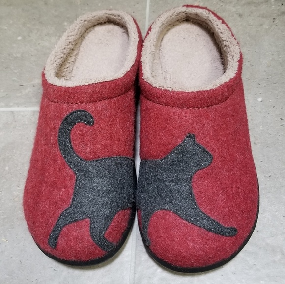 cat bedroom slippers